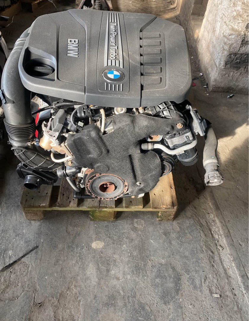 BMW X5 F15 N57D30A 2015 Engine