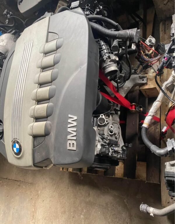BMW E90 330d N57D30A LCI 2011 Engine