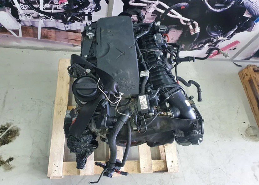BMW F10 520d N47D20C Engine 2011