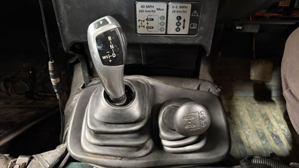 photo 5852496306855677068 y