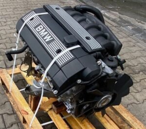 BMW E36 325i M52B25 Engine