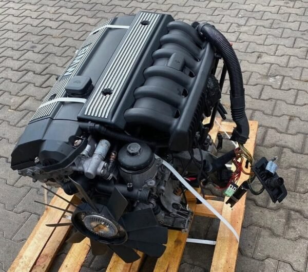 BMW E36 325i engine