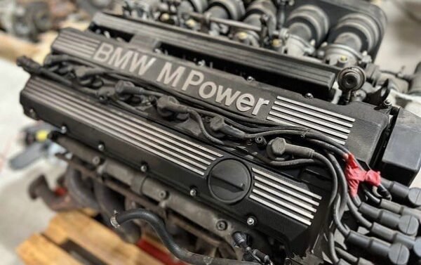 BMW E34 S38B36 engine